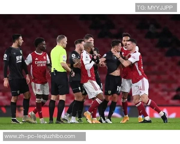 英超焦点对决曼联与阿森纳的巅峰对决引发球迷热议